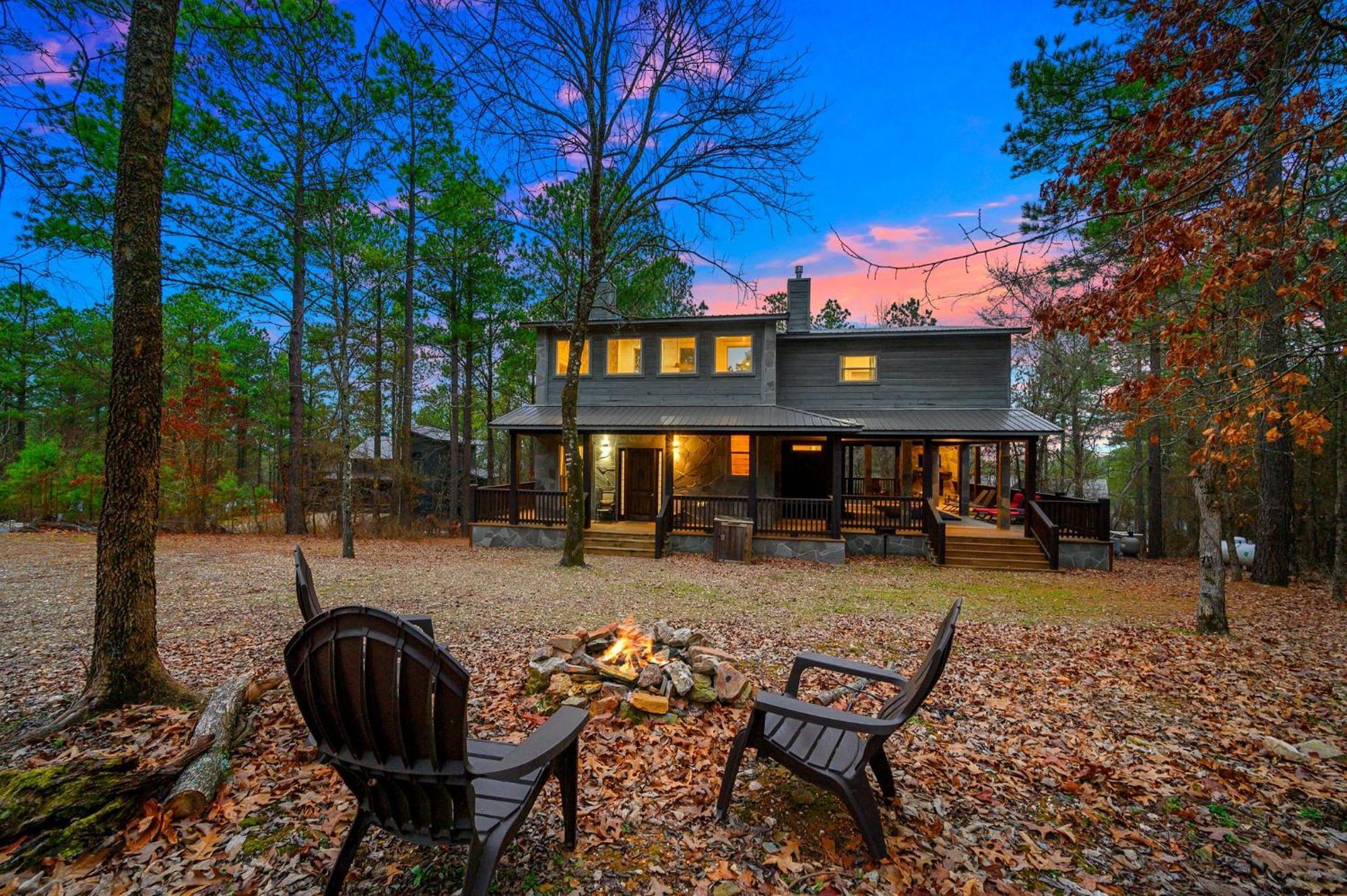 Merlot Mountain By The Cohost Company Broken Bow Bagian luar foto